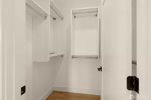 9251 Palatine Ave N, Seattle, WA 98103 - Photo 19