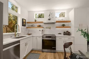 9251 Palatine Ave N, Seattle, WA 98103 - Photo 7