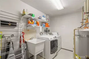 827 NW 62nd St, Seattle, WA 98107 - Photo 37