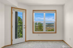 705 N State St, Bellingham, WA 98225 - Photo 13