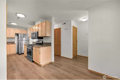 705 N State Street #301, Bellingham, WA 98225 - Photo 17