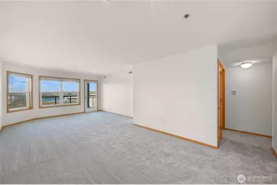 705 N State Street #301, Bellingham, WA 98225 - Photo 5