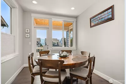3852 201st Court SE, Sammamish, WA 98075 - Photo 9