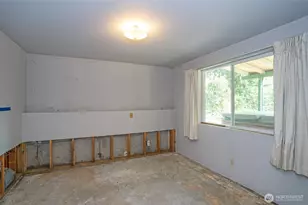 5724 NE Puget Beach Road NE, Olympia, WA 98516 - Photo 29