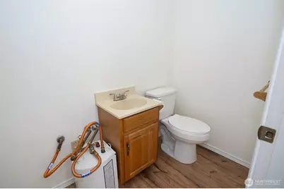 5724 NE Puget Beach Road NE, Olympia, WA 98516 - Photo 33