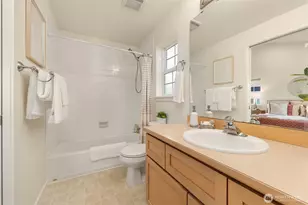 8021 9th Ave NW, Seattle, WA 98117 - Photo 19