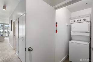 303 E Pike St, Seattle, WA 98122 - Photo 13