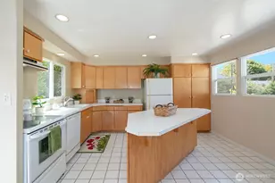 1111 E 9th St, Port Angeles, WA 98362 - Photo 13