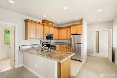 2837 E Lake Sammamish Parkway NE, Sammamish, WA 98074 - Photo 33