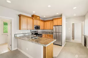 2837 E Lake Sammamish Pkwy NE, Sammamish, WA 98074 - Photo 33