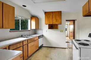 16508 104th Ave NE, Bothell, WA 98011 - Photo 9