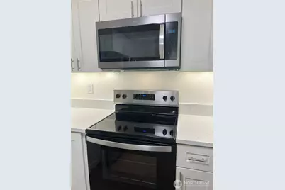 1354 Bellevue Way NE #1, Bellevue, WA 98004 - Photo 5