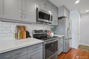 17430 Ambaum Blvd S, Seattle, WA 98148 - Photo 13