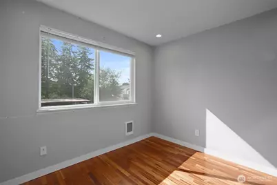 17430 Ambaum Boulevard S #8, Seattle, WA 98148 - Photo 23