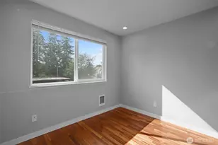 17430 Ambaum Blvd S, Seattle, WA 98148 - Photo 23