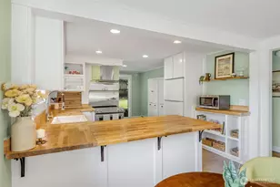 11017 31st Ave NE, Seattle, WA 98125 - Photo 5