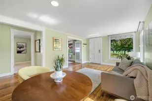 11017 31st Ave NE, Seattle, WA 98125 - Photo 3