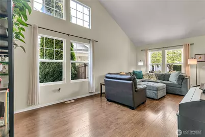 2035 62nd Loop SE, Auburn, WA 98092 - Photo 5