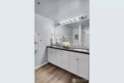 177 107th Avenue NE #809, Bellevue, WA 98004 - Photo 13