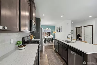 2704 S 120th Place, Burien, WA 98168 - Photo 11