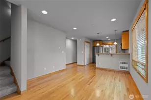 4346 7th Ave NE, Seattle, WA 98105 - Photo 15