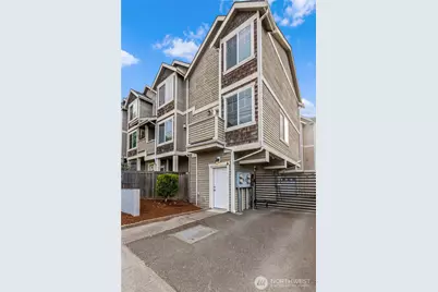 4346 7th Avenue NE #A, Seattle, WA 98105 - Photo 3