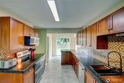 18011 McLean Road, Mount Vernon, WA 98273 - Photo 3