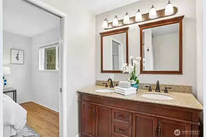 9417 44th Place NE, Seattle, WA 98115 - Photo 25