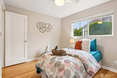 9417 44th Place NE, Seattle, WA 98115 - Photo 21