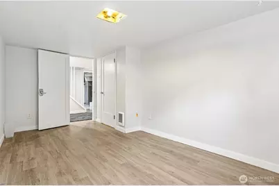 9417 44th Place NE, Seattle, WA 98115 - Photo 33