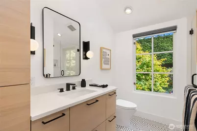 7733 Hansen Road NE, Bainbridge Island, WA 98110 - Photo 31