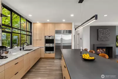 7733 Hansen Road NE, Bainbridge Island, WA 98110 - Photo 15