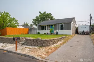 112 F St SE, Ephrata, WA 98823 - Photo 3