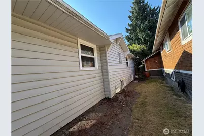 1211 N 50th Street, Seattle, WA 98103 - Photo 39