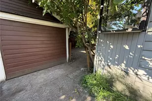 1211 N 50th St, Seattle, WA 98103 - Photo 33