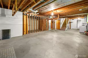 4311 Greenwood Ave N, Seattle, WA 98103 - Photo 17