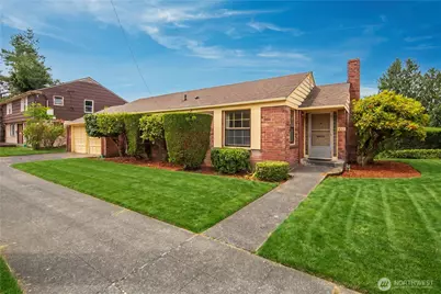 4311 Greenwood Avenue N, Seattle, WA 98103 - Photo 1