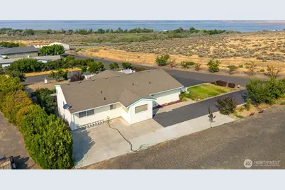7239 Bayview Avenue, Othello, WA 99344 - Photo 3