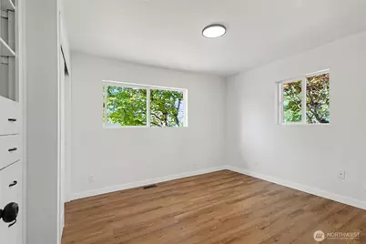 2618 NE 9th St, Renton, WA 98056 - Photo 17