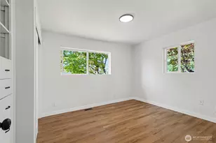 2618 NE 9th St, Renton, WA 98056 - Photo 17