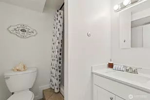 2618 NE 9th St, Renton, WA 98056 - Photo 11