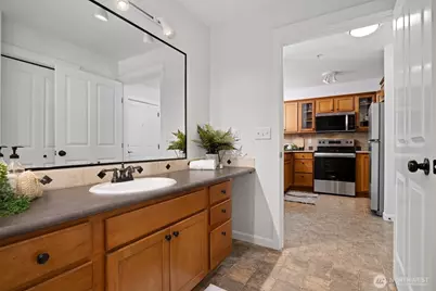 690 32nd Street #B412, Bellingham, WA 98225 - Photo 19