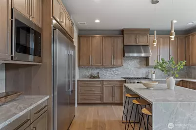 7825 NE 143rd Street, Kirkland, WA 98034 - Photo 11