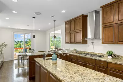 6553 51st Avenue S, Seattle, WA 98118 - Photo 13