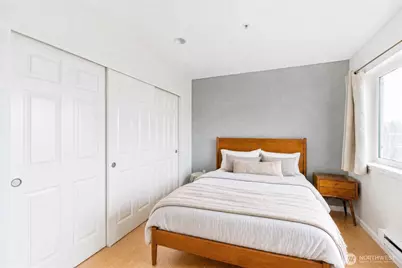 524 6th Avenue W #302, Seattle, WA 98119 - Photo 11