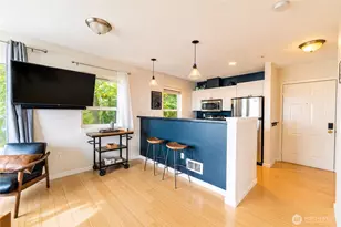 524 6th Ave W, Seattle, WA 98119 - Photo 3
