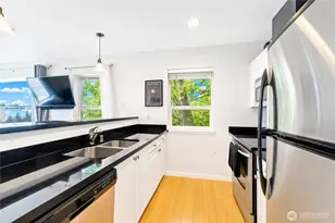 524 6th Ave W, Seattle, WA 98119 - Photo 7