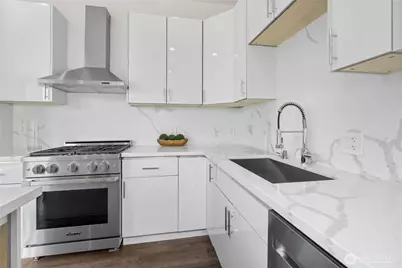 2216 E Fir Street, Seattle, WA 98122 - Photo 17
