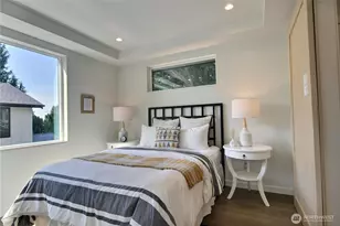 811 NE 90th St, Seattle, WA 98115 - Photo 11