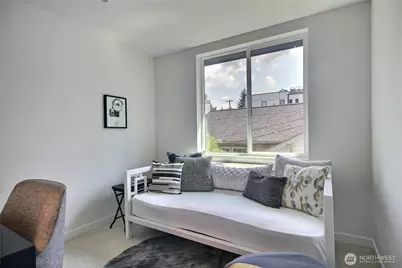 811 NE 90th Street, Seattle, WA 98115 - Photo 19
